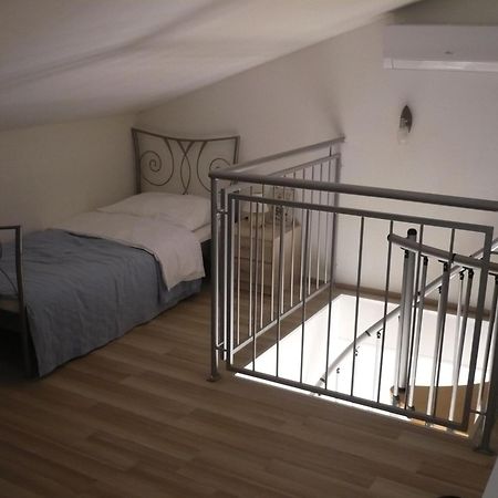 Olive Apartments Ugljan Kültér fotó