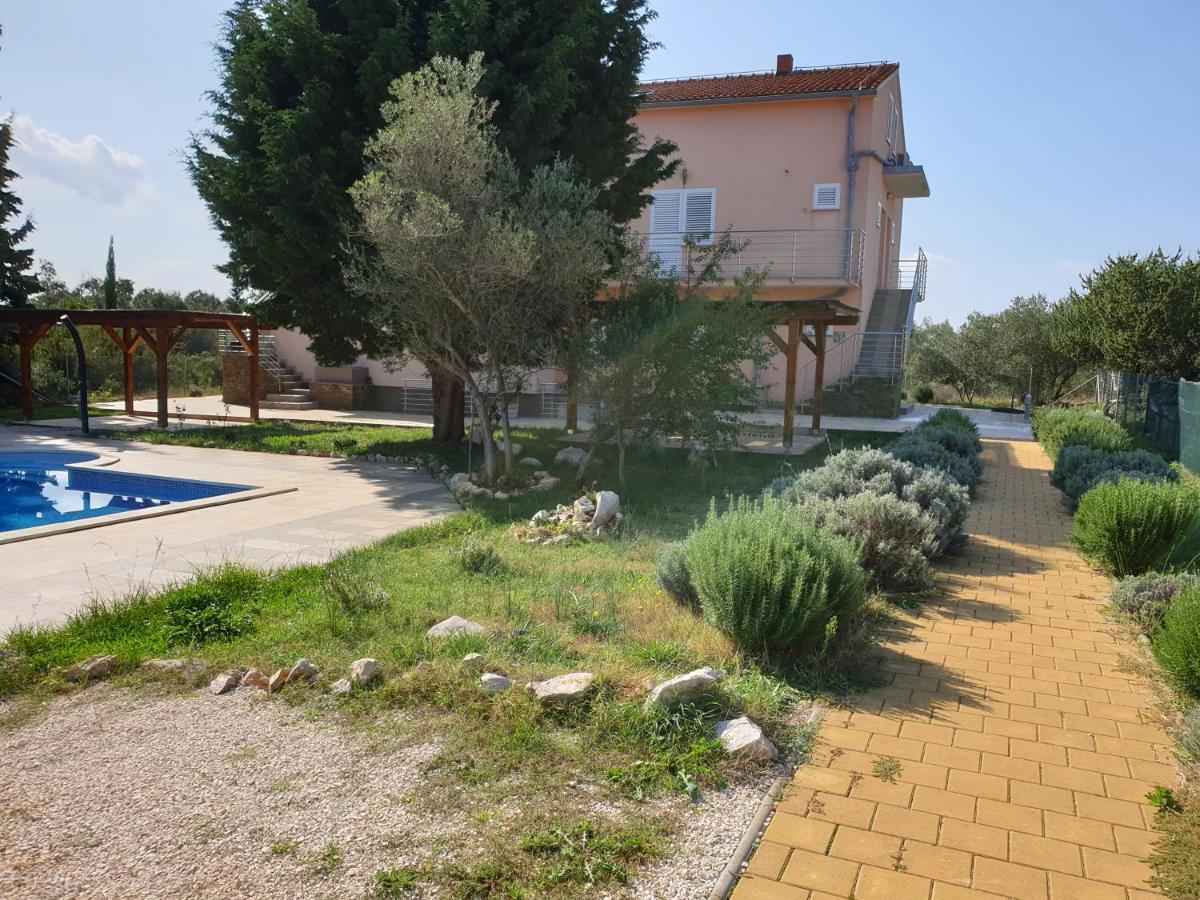 Olive Apartments Ugljan Kültér fotó