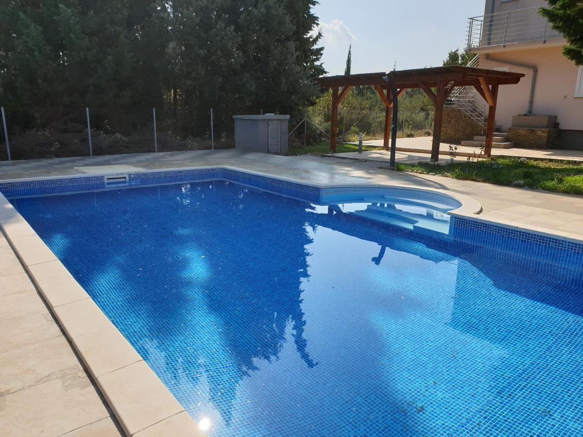 Olive Apartments Ugljan Kültér fotó