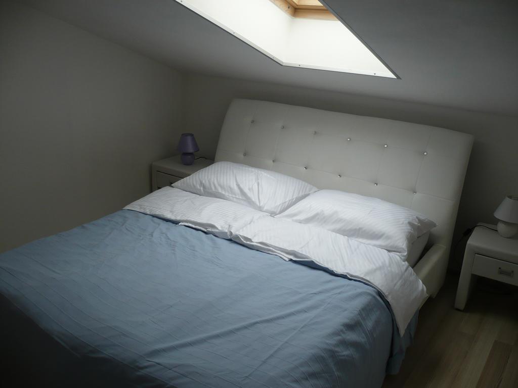 Olive Apartments Ugljan Szoba fotó