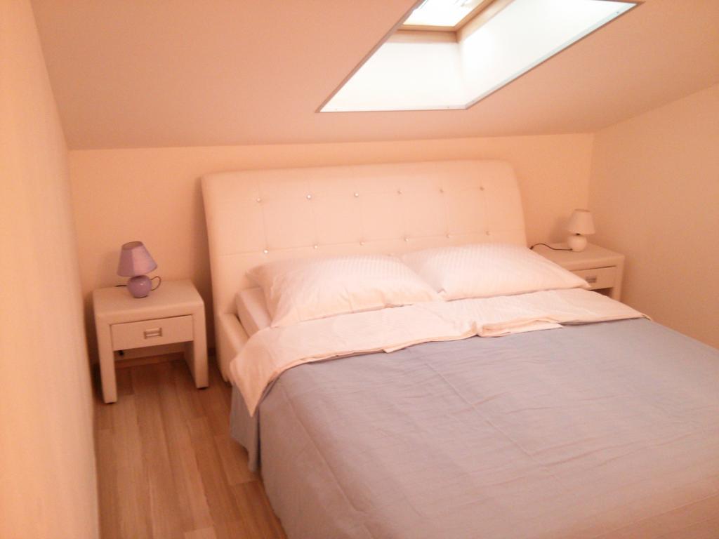 Olive Apartments Ugljan Szoba fotó