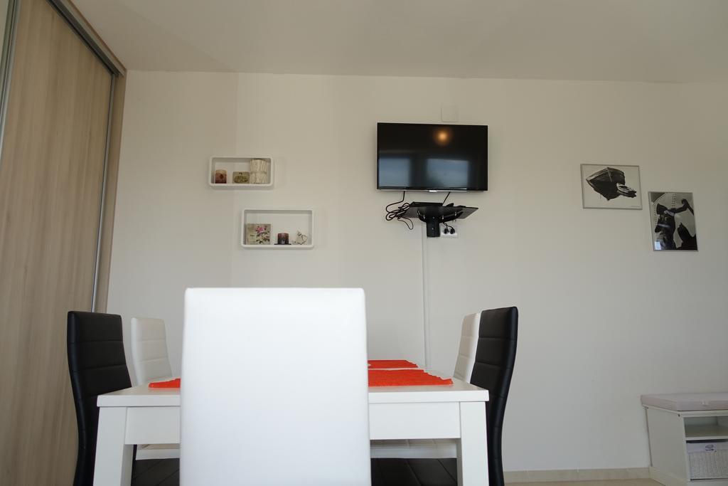 Olive Apartments Ugljan Kültér fotó