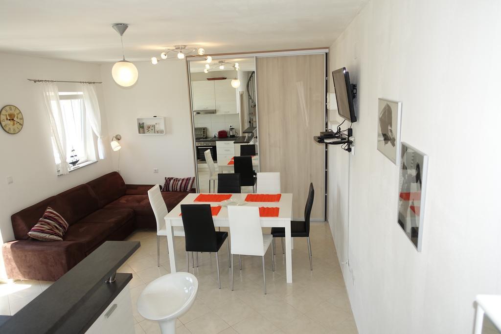 Olive Apartments Ugljan Kültér fotó