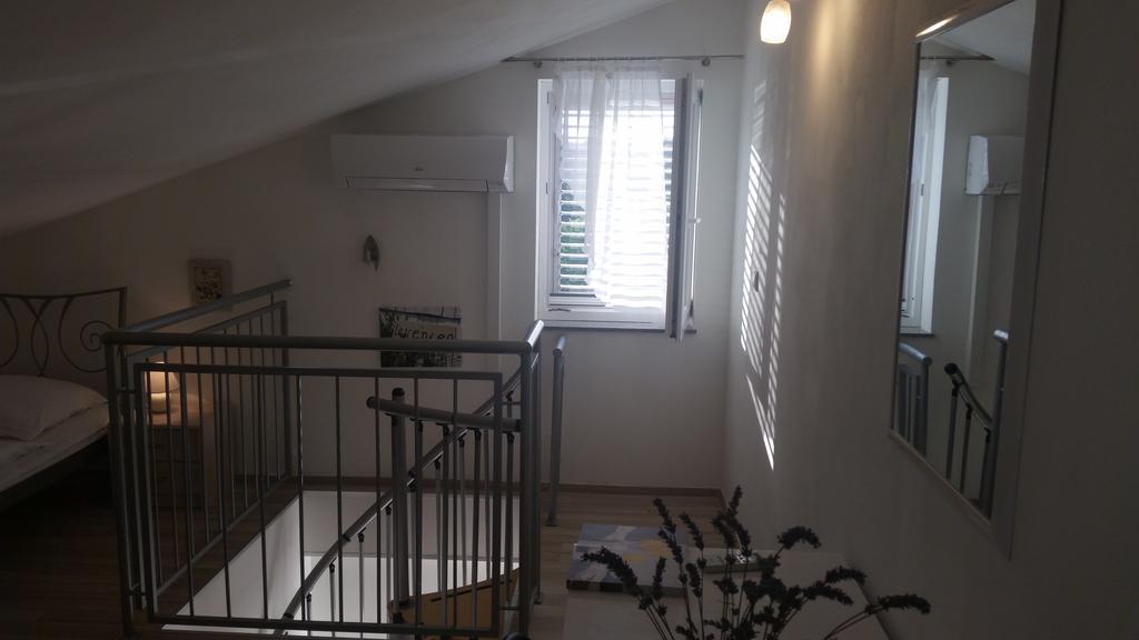 Olive Apartments Ugljan Kültér fotó
