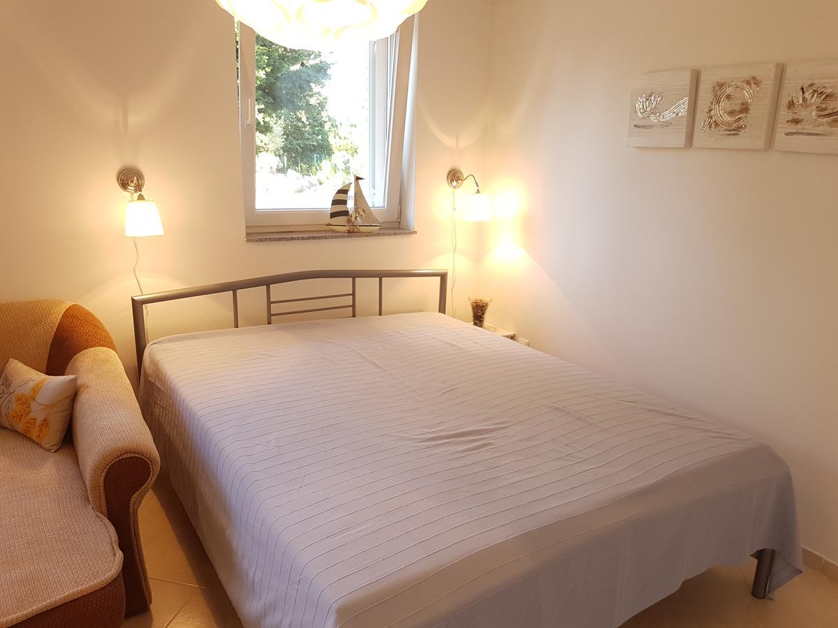 Olive Apartments Ugljan Kültér fotó